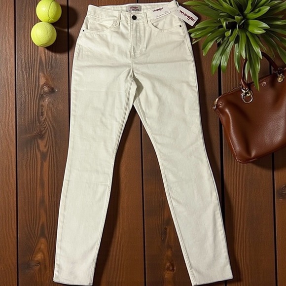 Wrangler Denim - Wrangler High Rise Unforgettable Skinny Jeans Women's Size 4 Off White